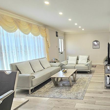 Luxurious Cozy House In Bluffs With Lake View Βίλα Τορόντο Εξωτερικό φωτογραφία