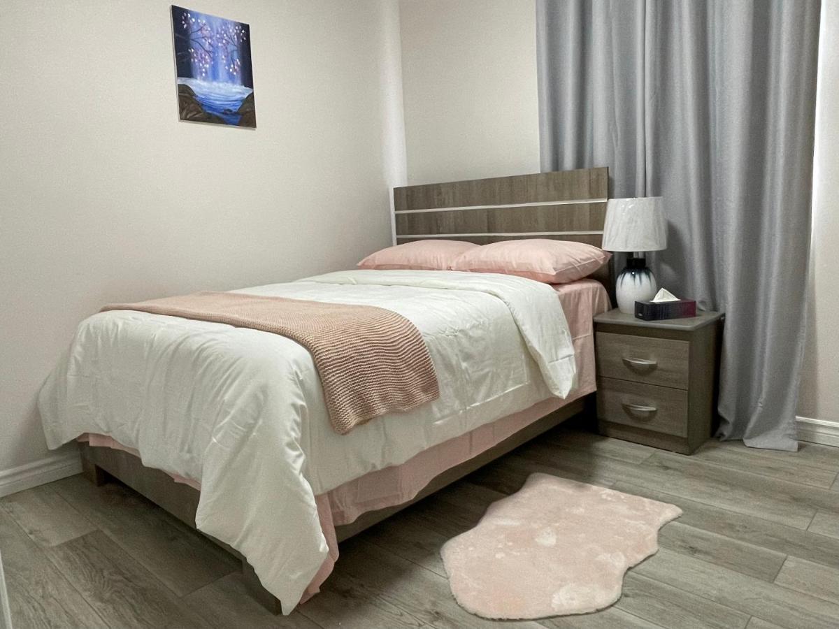 Luxurious Cozy House In Bluffs With Lake View Βίλα Τορόντο Εξωτερικό φωτογραφία
