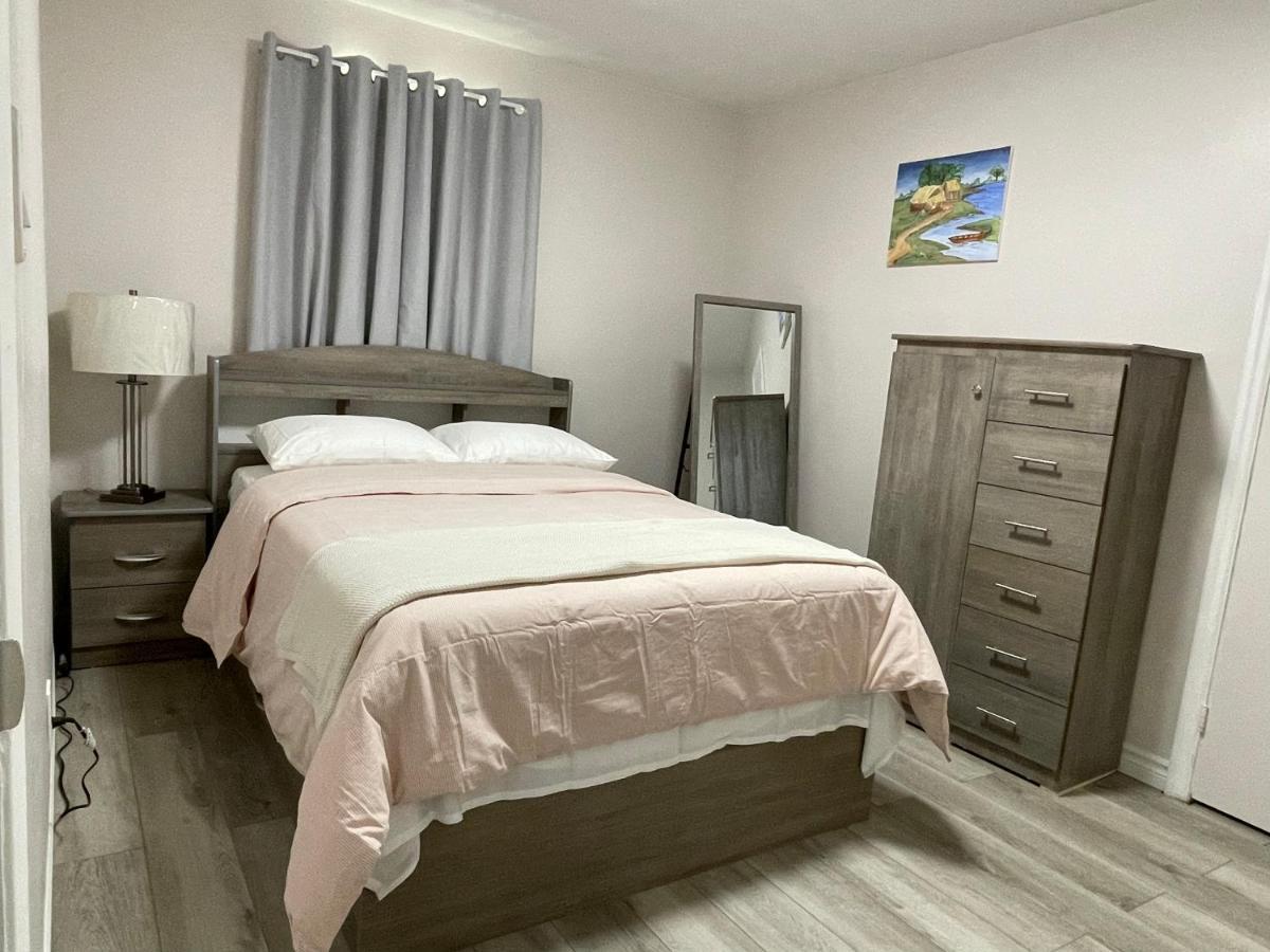 Luxurious Cozy House In Bluffs With Lake View Βίλα Τορόντο Εξωτερικό φωτογραφία