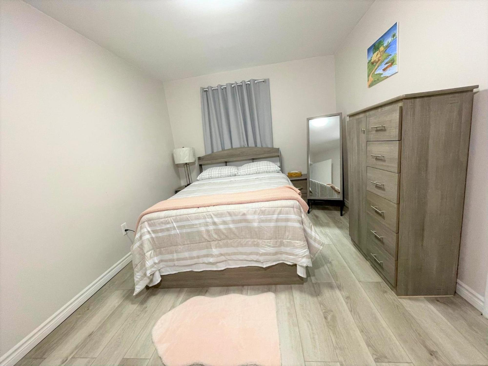 Luxurious Cozy House In Bluffs With Lake View Βίλα Τορόντο Εξωτερικό φωτογραφία
