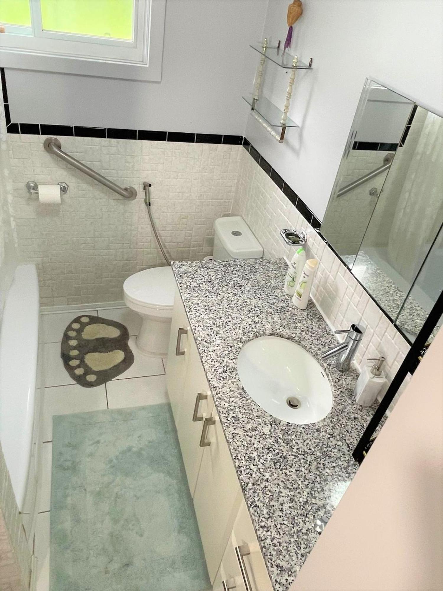 Luxurious Cozy House In Bluffs With Lake View Βίλα Τορόντο Εξωτερικό φωτογραφία