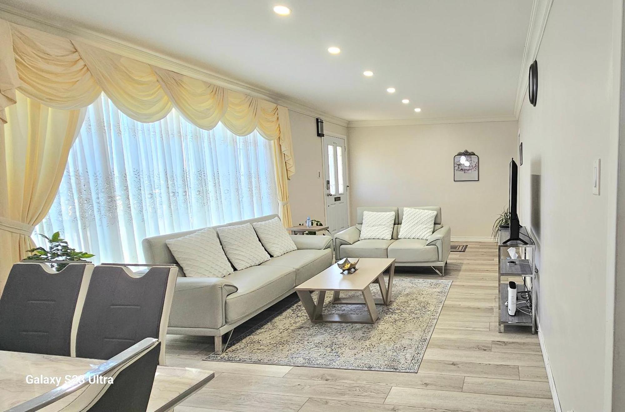 Luxurious Cozy House In Bluffs With Lake View Βίλα Τορόντο Εξωτερικό φωτογραφία